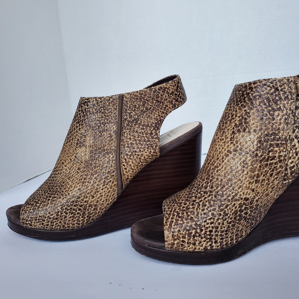 COLE HAAN Brown Snake Leather Peep Toe Bootie Wedge size 8.5 - Picture 3 of 16